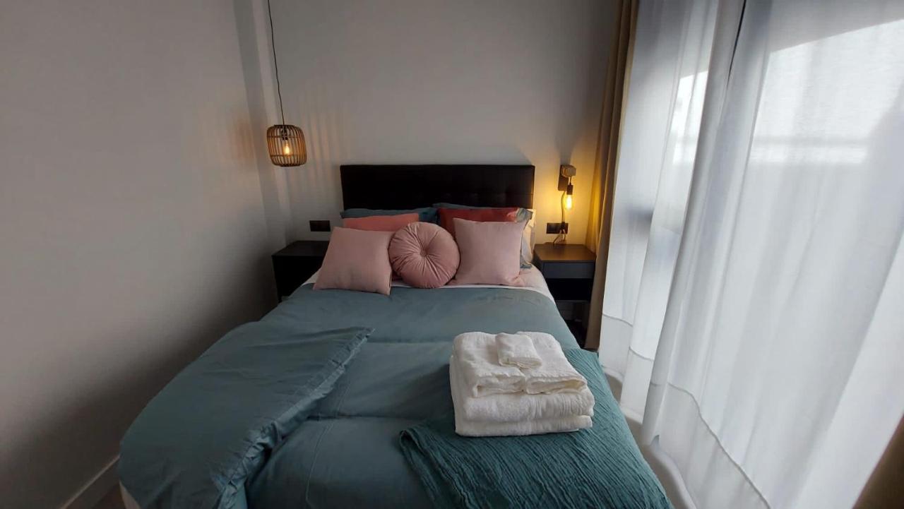 Love Rent4 Malaga City Екстер'єр фото