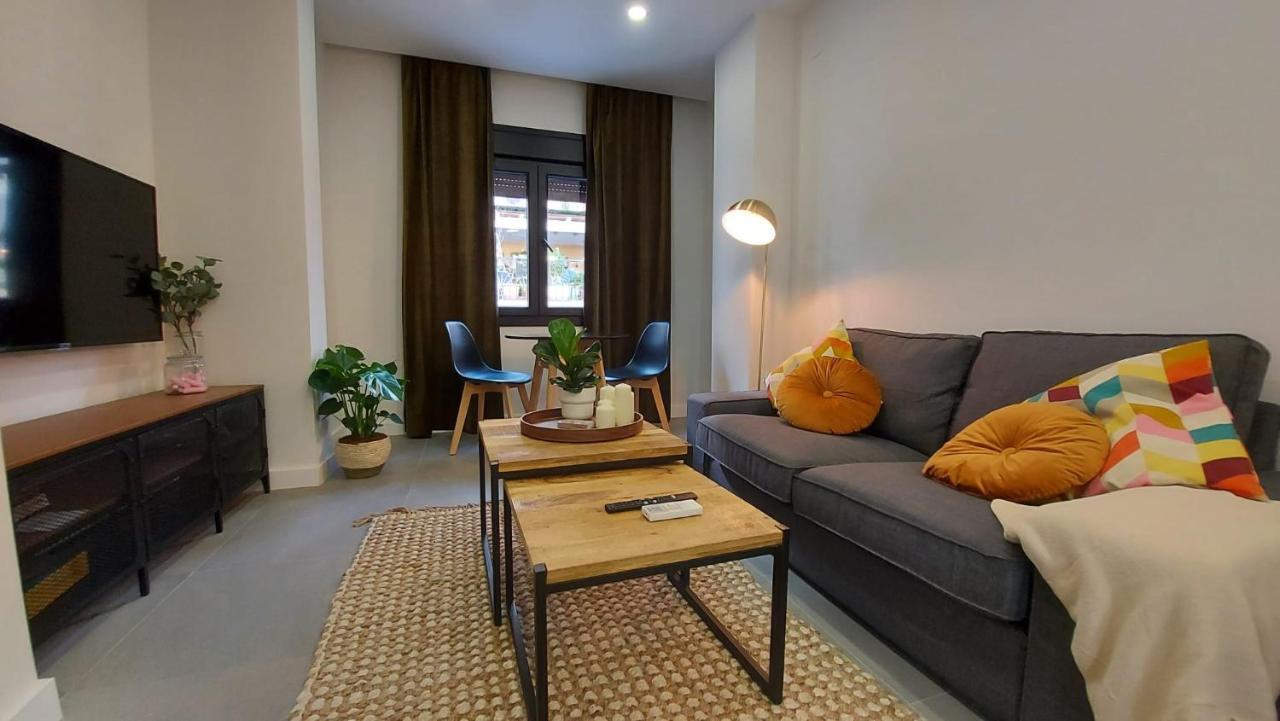 Love Rent4 Malaga City Екстер'єр фото