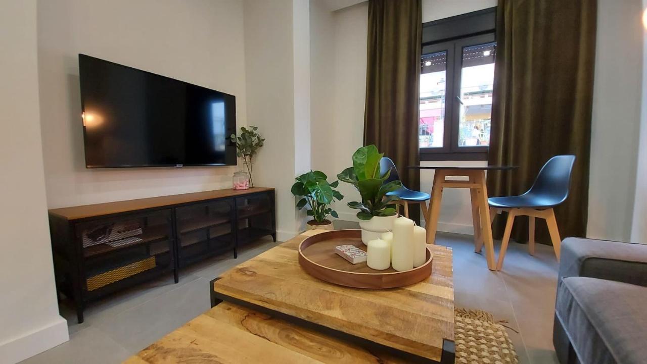 Love Rent4 Malaga City Екстер'єр фото